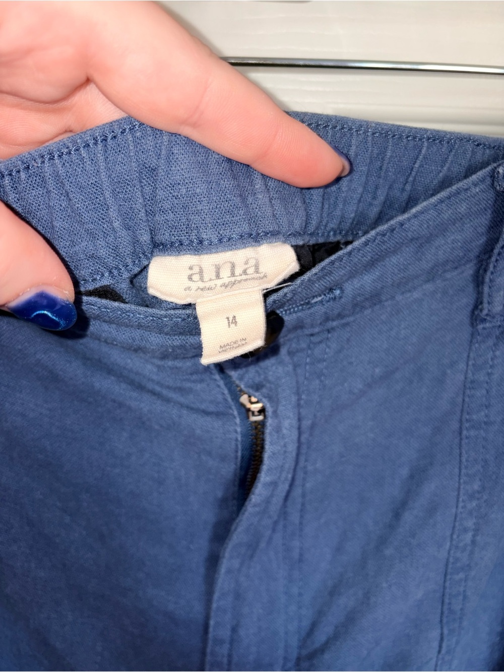 ana High-Waist Navy Linen Pants